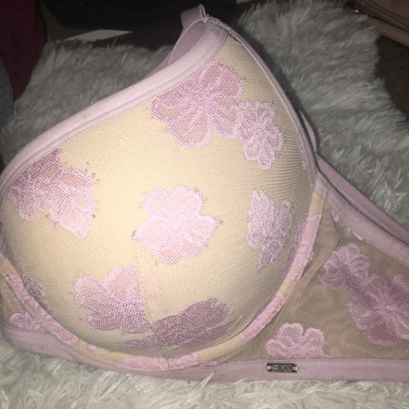 VS PINK Lace Cage Back Strappy Bra - Picture 3 of 6